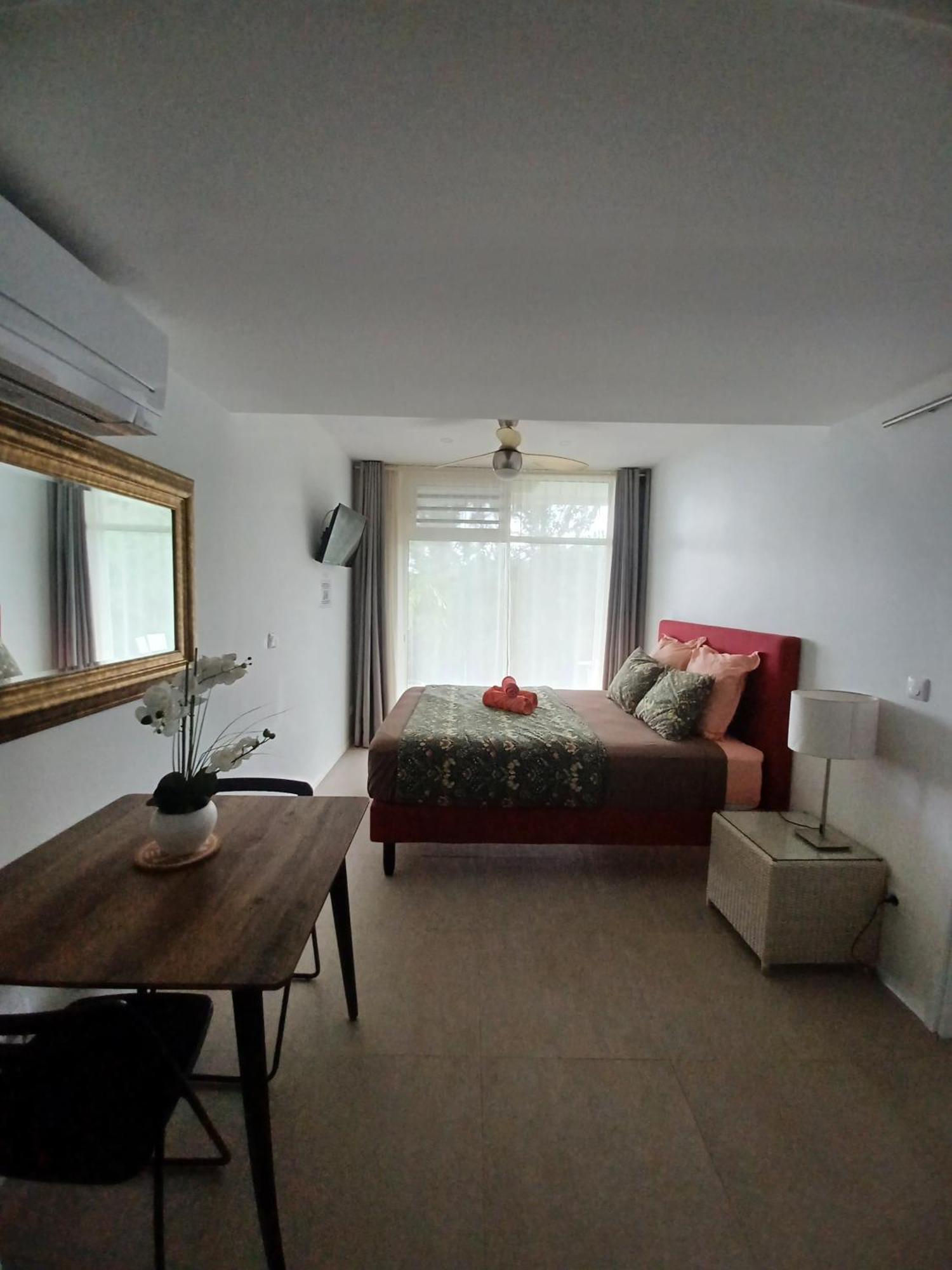 Logement Cosy Avec Piscine Et Vue Tahiti Punaauia Luaran gambar